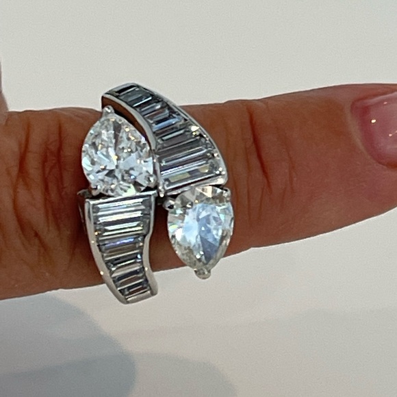 STUNNING ESTATE PLATINUM DIAMOND BI-PASS RING SIZE 8.5 - Picture 6 of 17